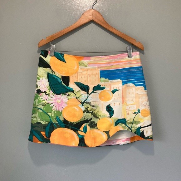 H&M Printed Scene Mini Skirt Asymmetrical Wavy Hem Lyocell Blend Cut-Out Skirt - Picture 4 of 14